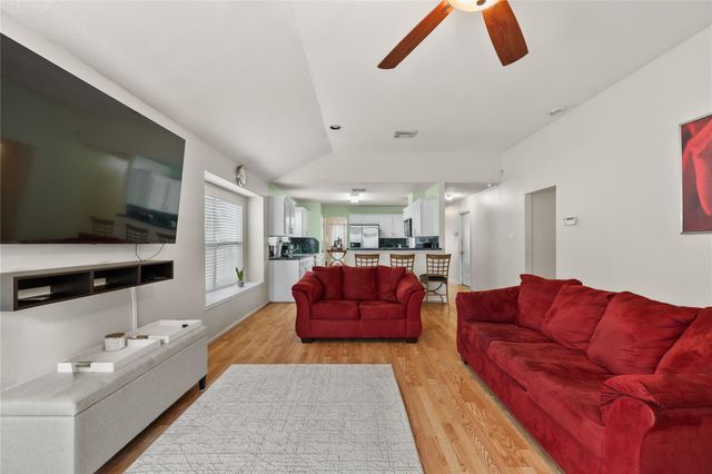 15626 Briargate Court, Houston, TX 77489