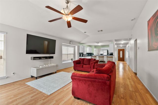 15626 Briargate Court, Houston, TX 77489