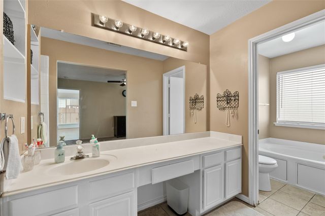 15626 Briargate Court, Houston, TX 77489