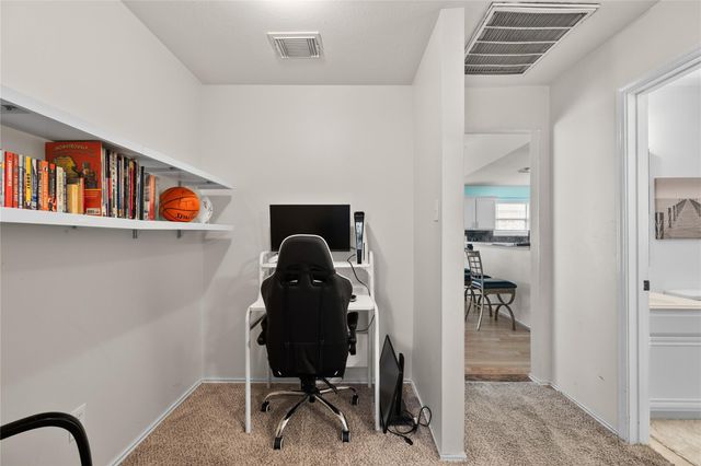 15626 Briargate Court, Houston, TX 77489