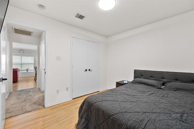 15626 Briargate Court, Houston, TX 77489