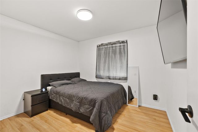 15626 Briargate Court, Houston, TX 77489