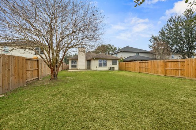 15626 Briargate Court, Houston, TX 77489