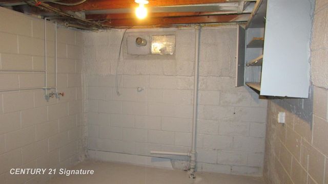 620 E Washington Street, Freeland, MI 48623