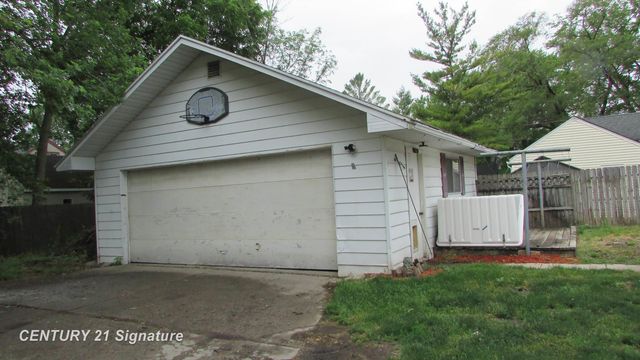 620 E Washington Street, Freeland, MI 48623