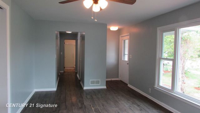 620 E Washington Street, Freeland, MI 48623