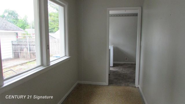 620 E Washington Street, Freeland, MI 48623