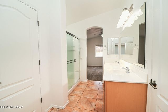 2403 E Calle Gran Desierto, Tucson, AZ 85706
