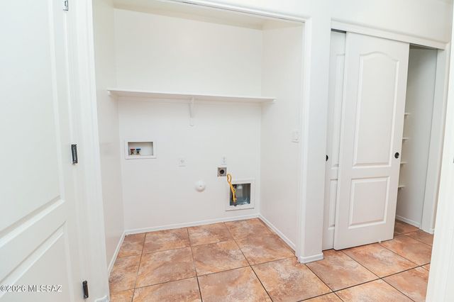 2403 E Calle Gran Desierto, Tucson, AZ 85706