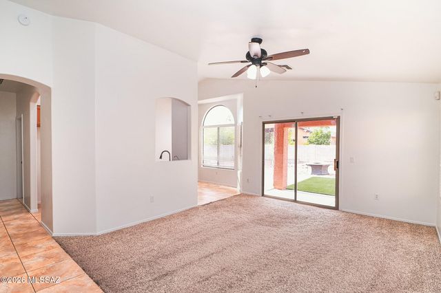 2403 E Calle Gran Desierto, Tucson, AZ 85706