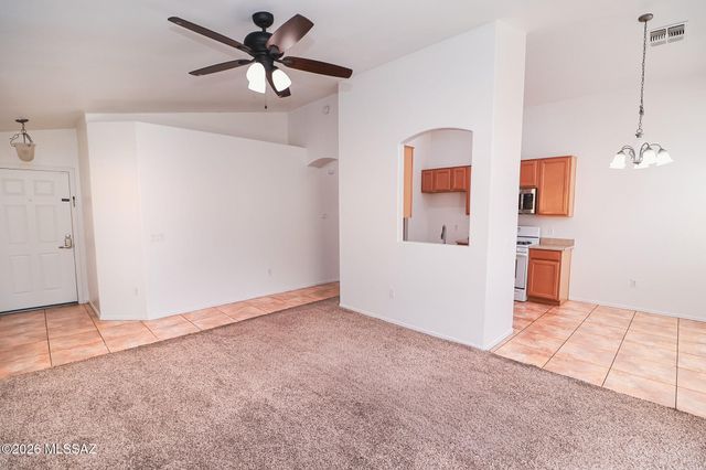 2403 E Calle Gran Desierto, Tucson, AZ 85706