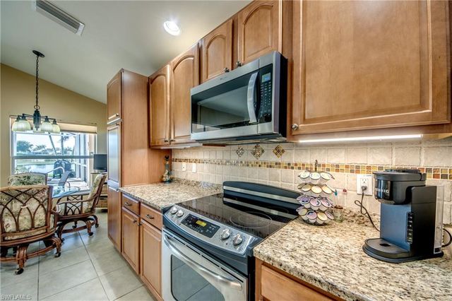 2626 Astwood CT, Cape Coral, FL 33991