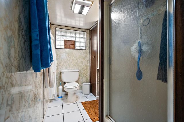 567 S Lakeview Drive, Lowell, IN 46356