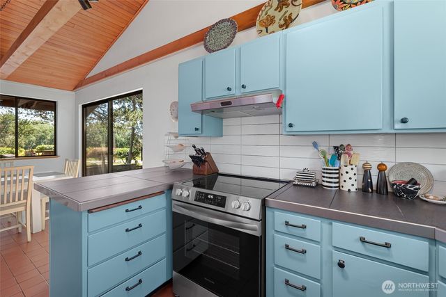 7914 Tidewater Road, Anacortes, WA 98221