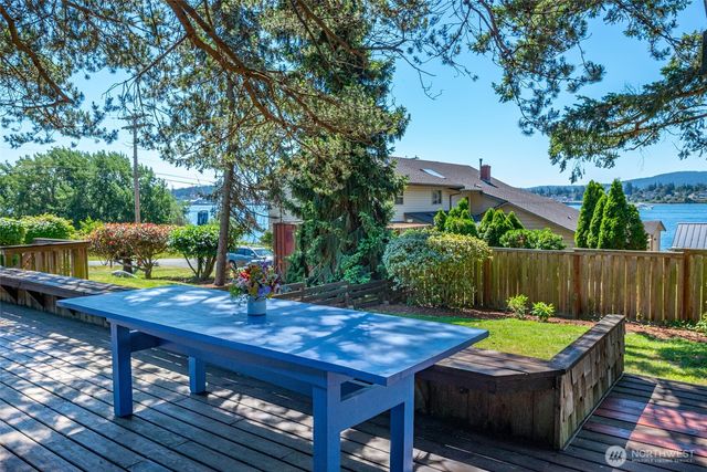 7914 Tidewater Road, Anacortes, WA 98221