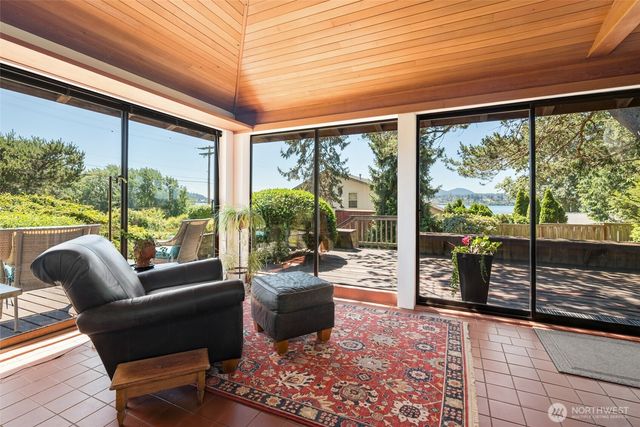7914 Tidewater Road, Anacortes, WA 98221