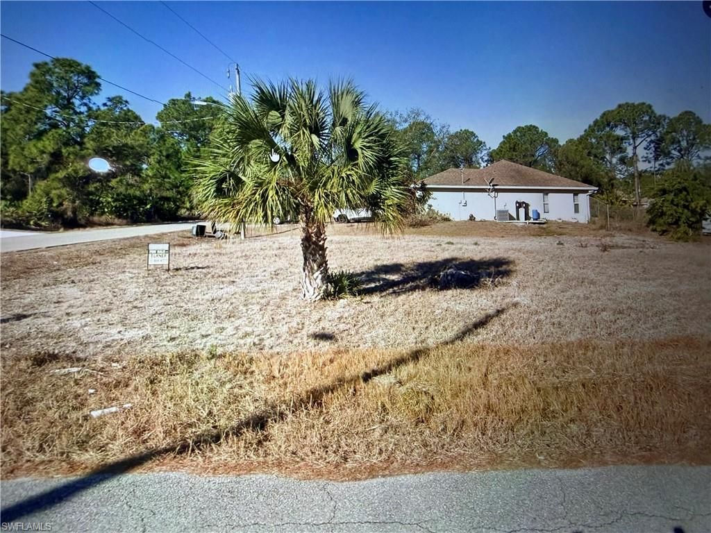2700 19th ST W, LEHIGH ACRES, FL 33971 — exterior