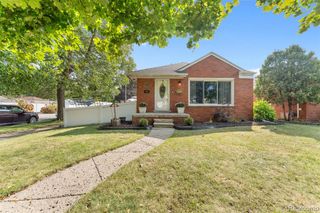 10005 Sterling Avenue, Allen Park, MI 48101