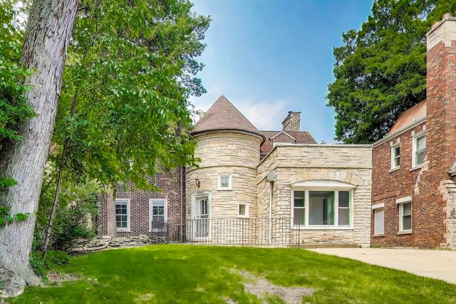 9340 S Vanderpoel Avenue, Chicago, IL 60643