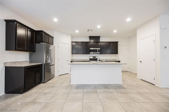 7232 Halo Falls Street, North Las Vegas, NV 89084
