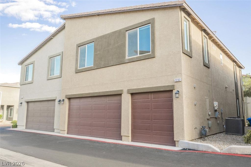 7232 Halo Falls Street, North Las Vegas, NV 89084