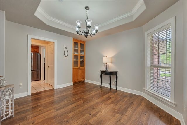 5305 Winchester Drive, Bryan, TX 77802