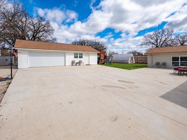 106 Joyce Drive, Argyle, TX 76226