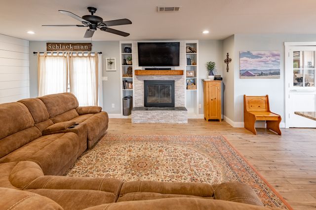 106 Joyce Drive, Argyle, TX 76226