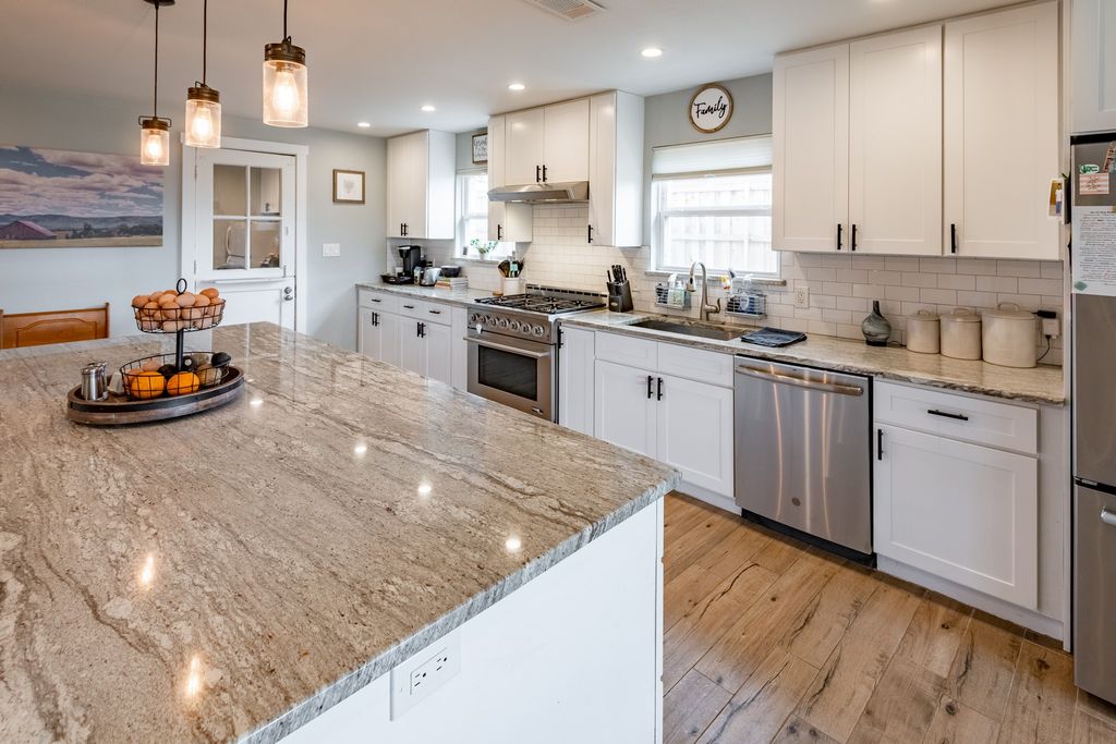 106 Joyce Drive, Argyle, TX 76226 — photo 5