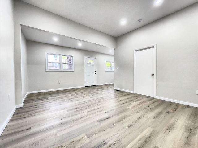 24 WAYNE STREET, Staten Island, NY 10310