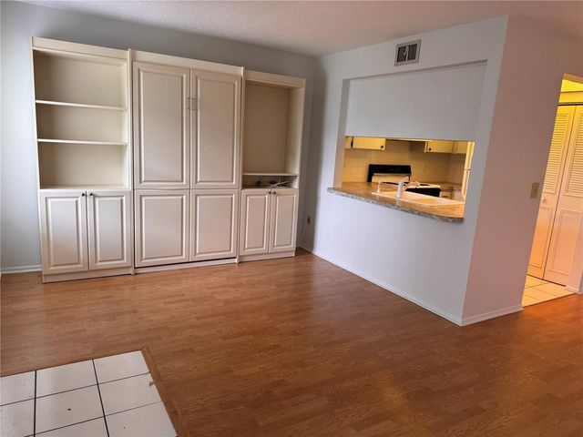 1250 S PINELLAS AVENUE 804, Tarpon Springs, FL 34689