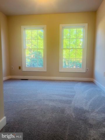 15722 CHERRY BLOSSOM LN, North Potomac, MD 20878
