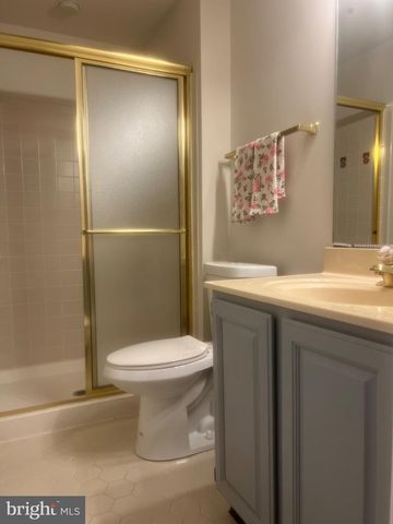 15722 CHERRY BLOSSOM LN, North Potomac, MD 20878