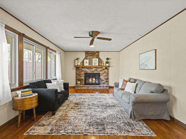 4616 Lanewood Drive, Rockford, IL 61108