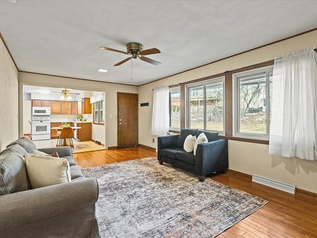 4616 Lanewood Drive, Rockford, IL 61108