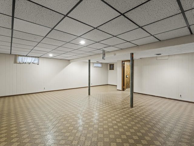 4616 Lanewood Drive, Rockford, IL 61108