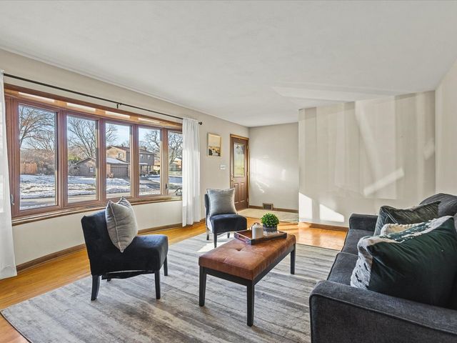 4616 Lanewood Drive, Rockford, IL 61108