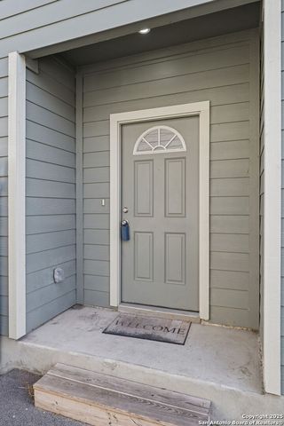 7356 Misty Ridge Dr Apt 13, Converse, TX 78109