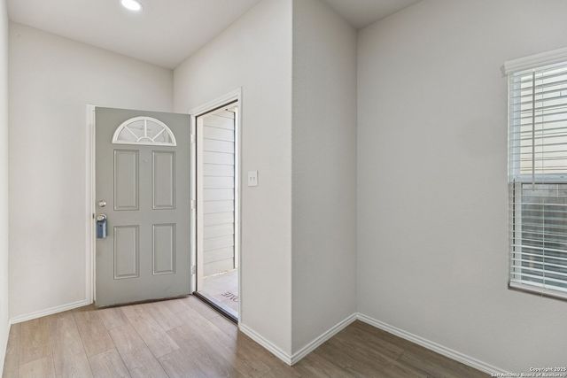 7356 Misty Ridge Dr Apt 13, Converse, TX 78109