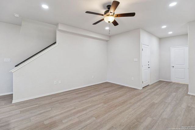 7356 Misty Ridge Dr Apt 13, Converse, TX 78109