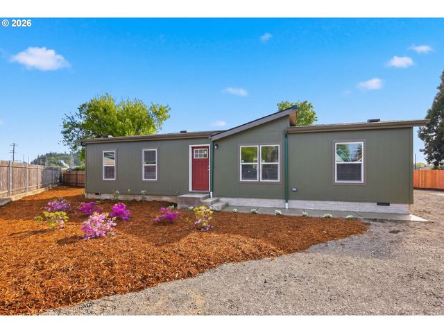 1551 A St, Springfield, OR 97477