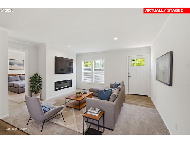 1551 A St, Springfield, OR 97477