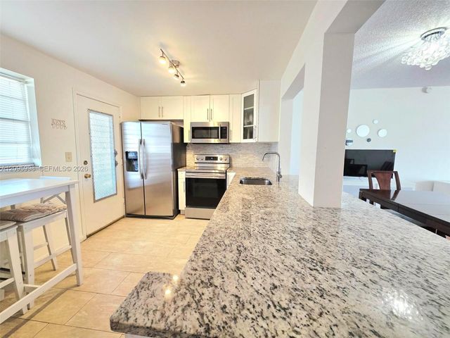 319 NE 14th Avenue 702, Hallandale Beach, FL 33009