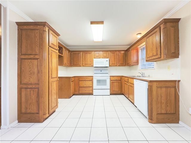 4901 Roxbury, Springdale, AR 72762