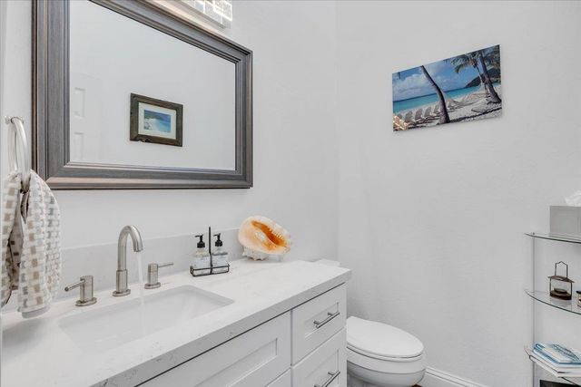 816 Foothill Rd, Copperopolis, CA 95228