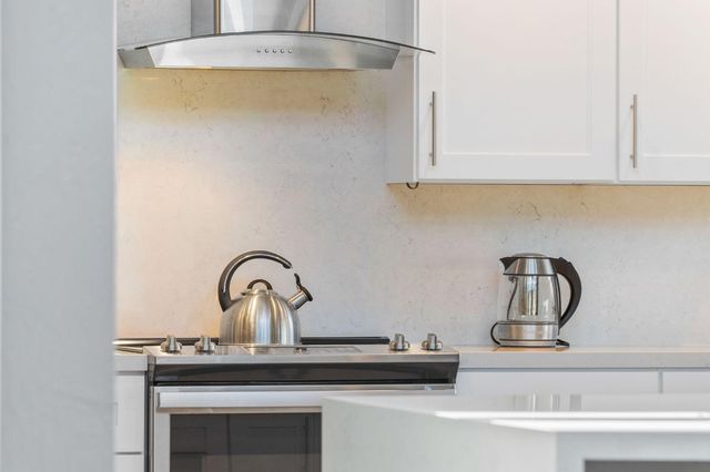 816 Foothill Rd, Copperopolis, CA 95228