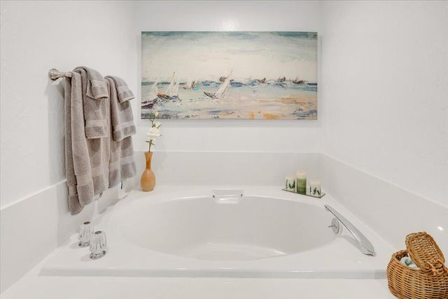 816 Foothill Rd, Copperopolis, CA 95228