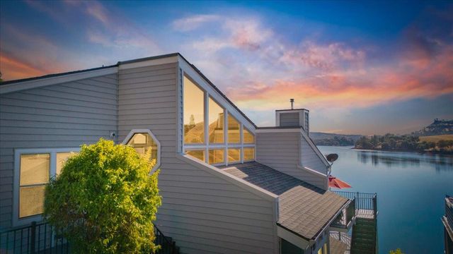 816 Foothill Rd, Copperopolis, CA 95228