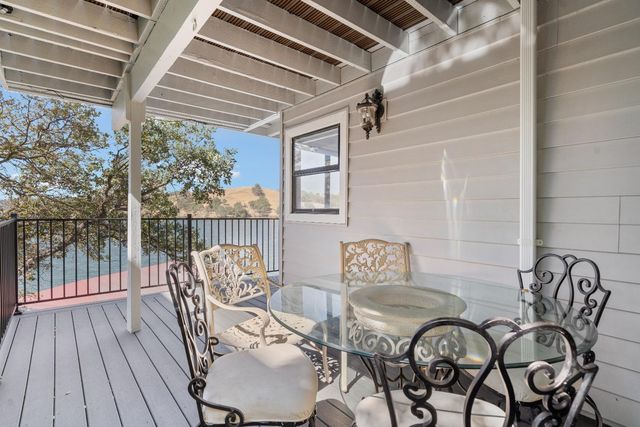 816 Foothill Rd, Copperopolis, CA 95228