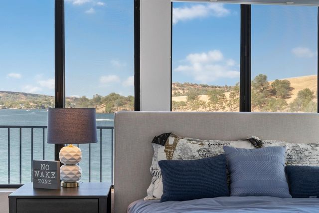 816 Foothill Rd, Copperopolis, CA 95228